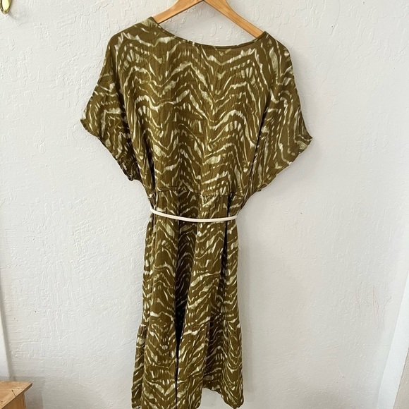 Wonderly Button Front Waist Tie Plus Size Short Sleeve Gauze Midi Dress - Picture 6 of 12